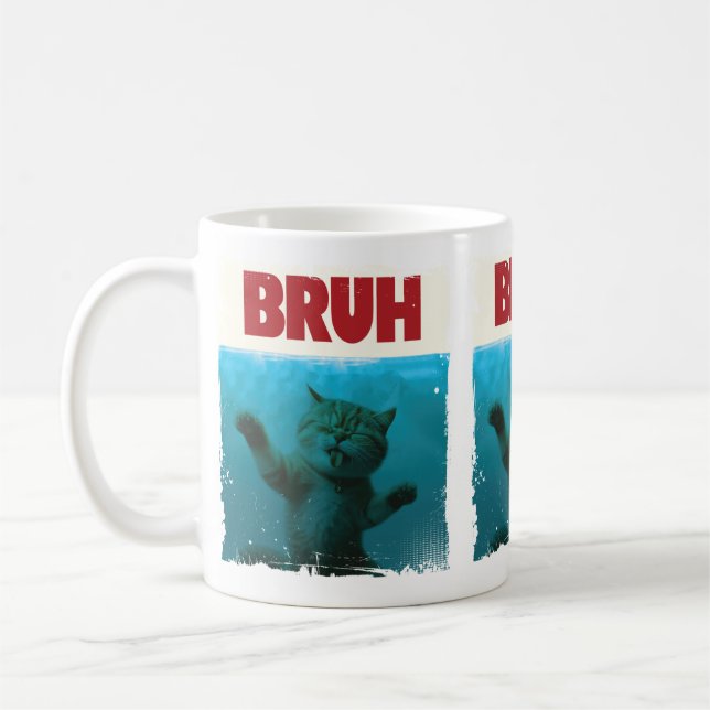 BRUH Funny Cat Grumpy Underwater Kattunge Älskare Kaffemugg (Vänster)