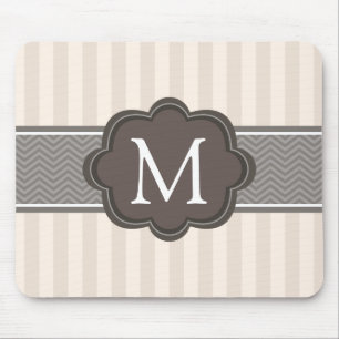 Brun beställnings- Monogram för eleganta randar Musmatta