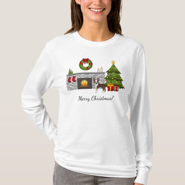 Brun Boston Terrier i ett festligt julrum T Shirt (Framsida)