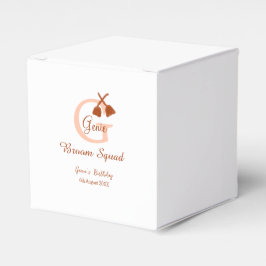 Brun broom Squad Birthday namn peach monogram Presentaskar