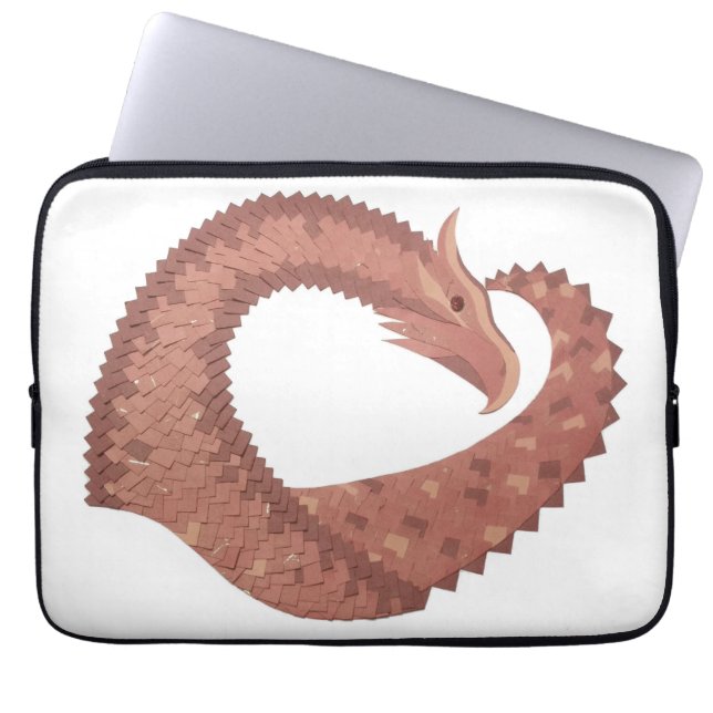 Brun hjärtdrake på vitt laptop fodral (Framsidan)