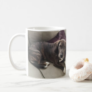 Brun hund kaffemugg
