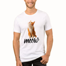 Brun katt som tittar upp T-shirt | Söt katt Unisex