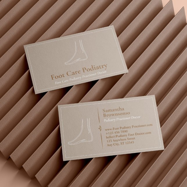 Brun Minimal Fotmassage Podiatri Doktor Visitkort (Brown Minimal Foot Massage Care Podiatry Doctor Business Card)