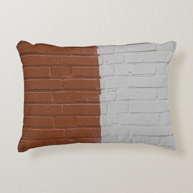 Brun och vit betongvägg prydnadskudde (Framsidan)