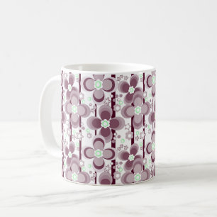 brun och vit blommig mönster kaffemugg