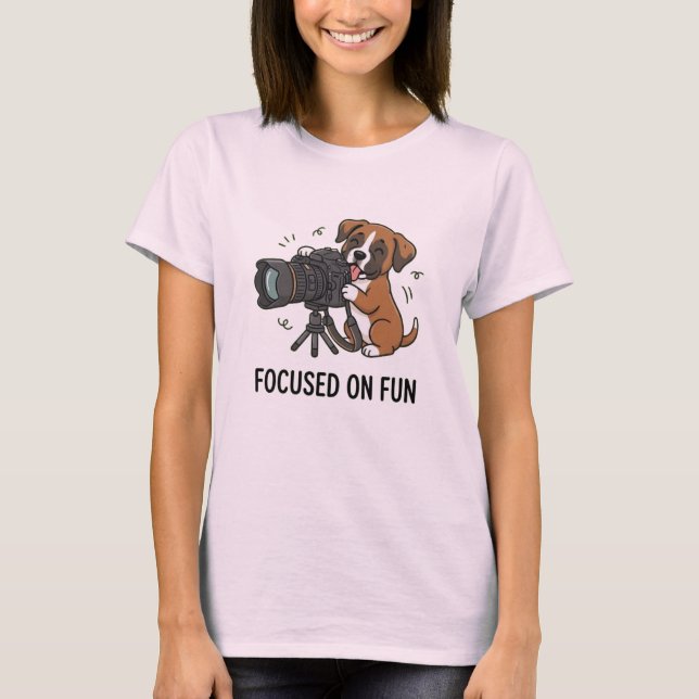 Brun och vit boxerhund Fotograferingstema T Shirt (Framsida)
