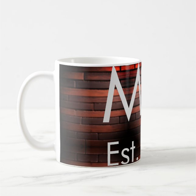 Brun rustic tegel stenhög namn bokstav år datum kaffemugg (Vänster)
