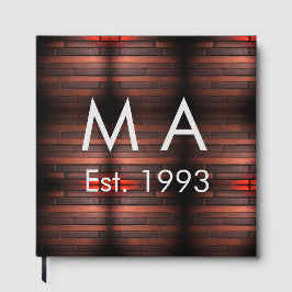 Brun rustic tegel stenskriv namn bokstav år datum gästböcker