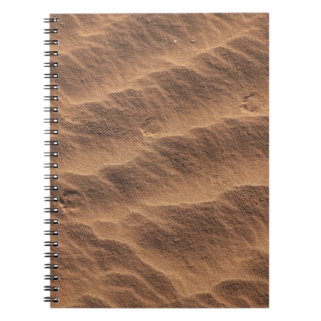 Brun sand med vatten under dagtid anteckningsbok (Framsidan)
