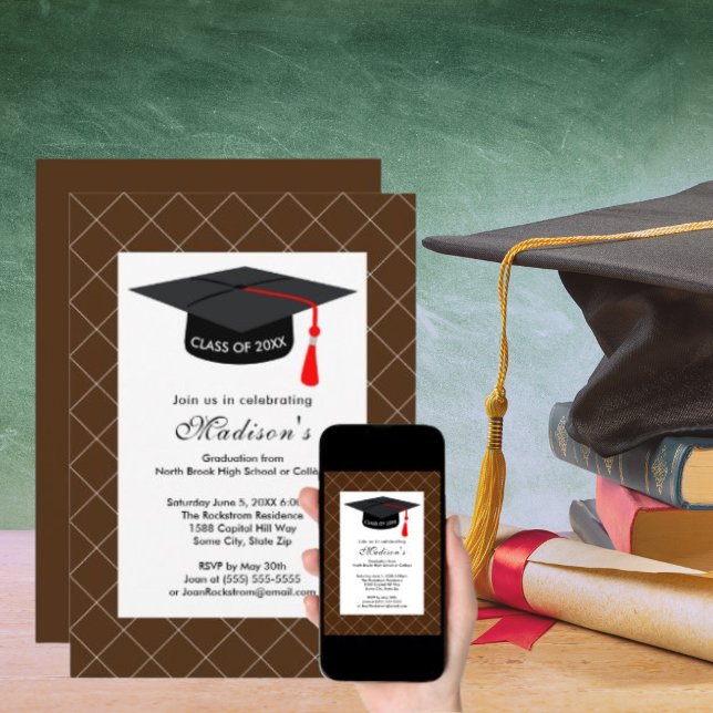 Brun Studenten, klass 2024, svart kapsel Party Inbjudningar (Brown Graduation Class of 2024 Black Cap Party Invitation)