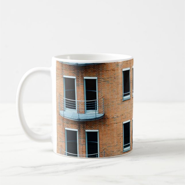 Brun tegelvägg byggnad kaffemugg (Vänster)
