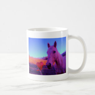 Bruna hästar och rött hjärta kaffemugg