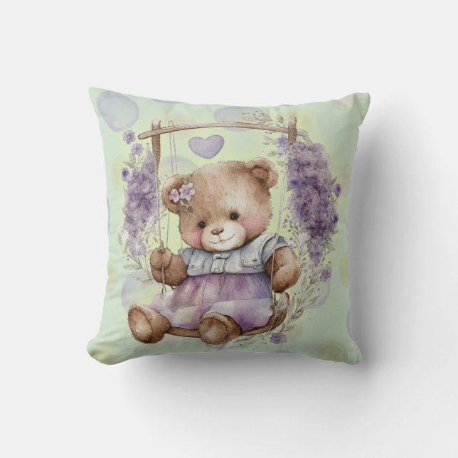 Bruna Nalle Swinging Lavender Dress and Polka Kudde (Framsida)