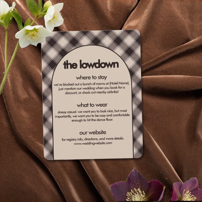 Bruna Rutmönstrade Retro Bröllopsdetaljer Info Tilläggskort (Wedding Details and Guest Info Card from the Casual Brown Plaid wedding collection by Darling & May)