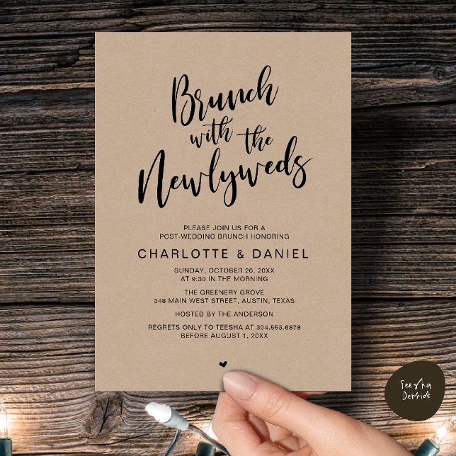 Brunch med de nya lyweds, Bröllop Elopement Inbjudningar (Brunch with the newlyweds, Post Wedding Elopement Invitation Card PDF Cottage Brown Wood Background)