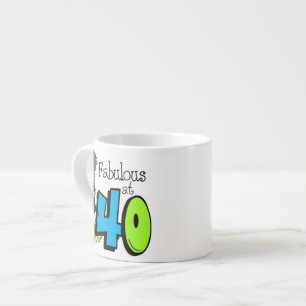 Brunett som är sagolik på födelsedag 40 espressomugg
