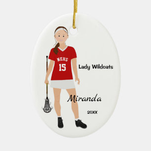 Brunette Female Lacrosse Player i rött och vitt Julgransprydnad Keramik