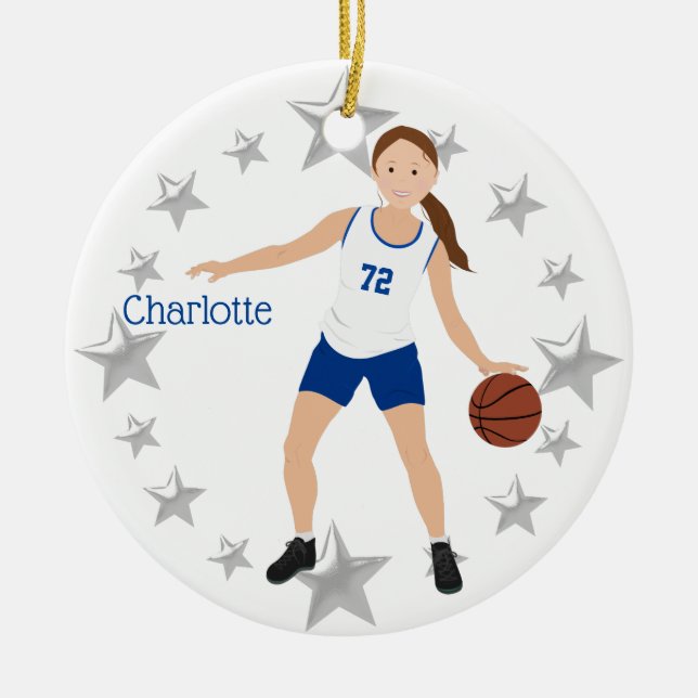 Brunette Girl Basketball Player White och Blue Julgransprydnad Keramik (Framsidan)