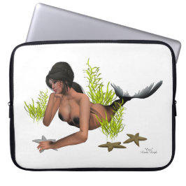 Brunette Sjöjungfru with Starfish Laptop sleeve
