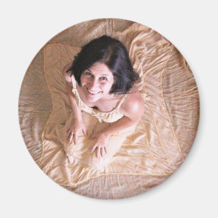 BrunetteklänningThunder_Cove Magnet