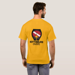 Brunnen hängde den bottenlösa dykareT-tröja T Shirt