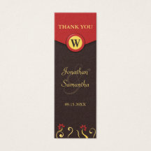 Brunt rött virvlar runt lilla märkre för