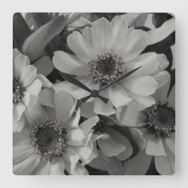 Brunt synade Susan blommor Fyrkantig Klocka