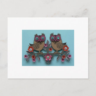 Brunt uggla med blommor vykort