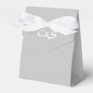 Brushed Silver Monogrammed Favor Boxes Presentaskar