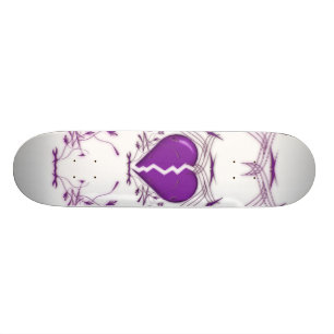 Brutet hjärta / Tribal konst (lila) Skateboard