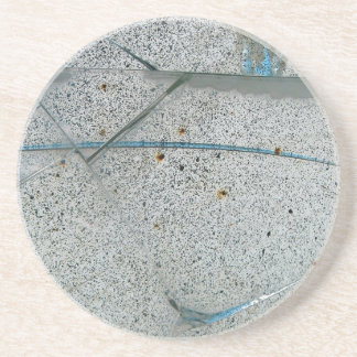 Brutet krackat och smutsigt glas underlägg