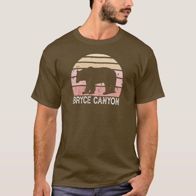 Bryce Canyon National Park Retro Bear T Shirt (Framsida)