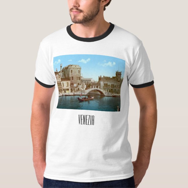 Brygga och kanal i Venedig (1900) T Shirt (Framsida)
