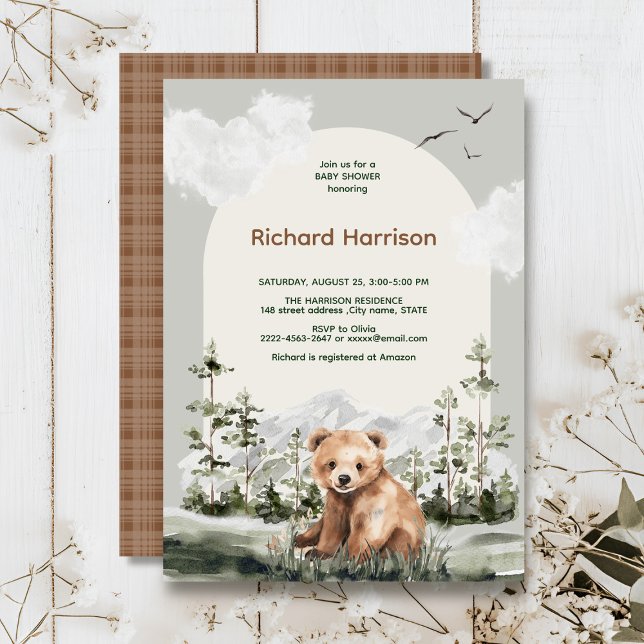 Btidigt söt vattenfärgsskogstrumpesköljning inbjudningar (Adventure awaits cute watercolor bear, green forest, woodland theme baby shower invitation )