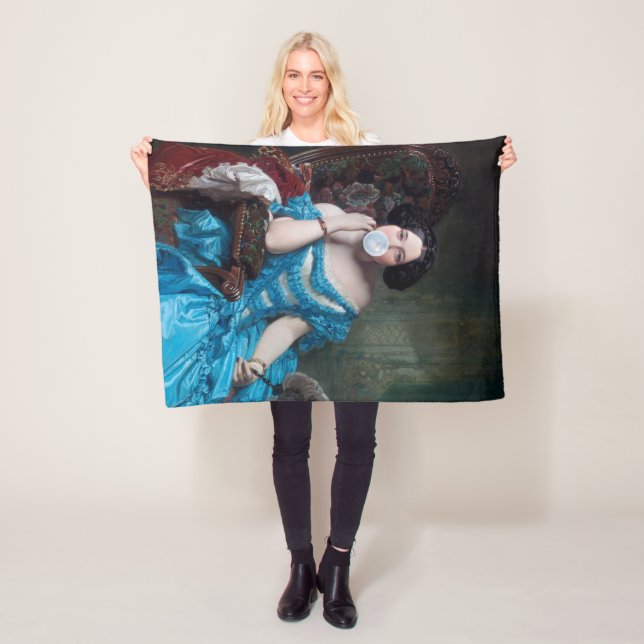 Bubbelgum Diva i blå satin Fleecefilt (På plats)