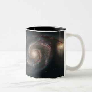 Bubbelpoolgalax (M51) och följegalax Två-Tonad Mugg