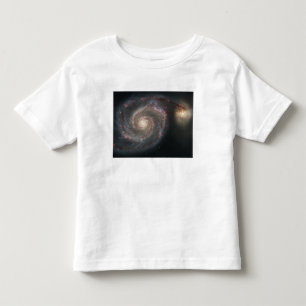 Bubbelpoolgalaxen (M51) och följegalax T-shirt