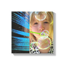 BUBBLES- OCH PEACOCK FEATHERS