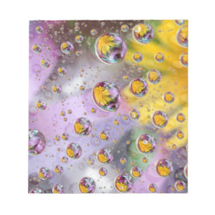 Bubblor abstrakt med blommor. Kredit: Nancy Anteckningsblock
