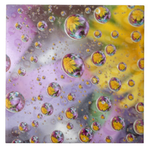 Bubblor abstrakt med blommor. Kredit: Nancy Kakelplatta
