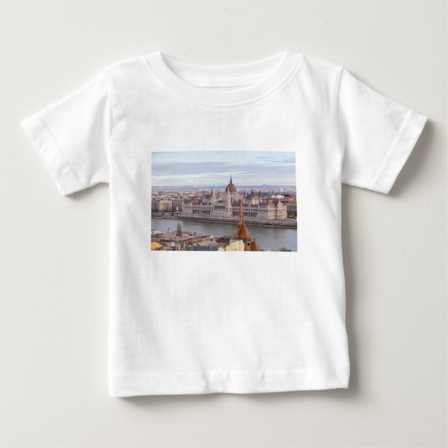 Budapest från det ungerska parlamentet per dag tee shirt (Framsida)
