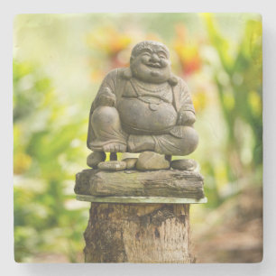 Buddha i hawaiiboträdgård underlägg sten