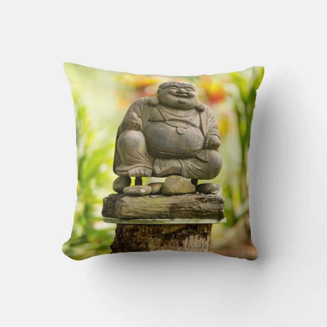 Buddha i hawaiiboträdgårddekorativ kudde (Framsida)