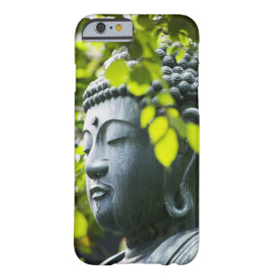 Buddha i Senso-ji tempelträdgård Barely There iPhone 6 Fodral