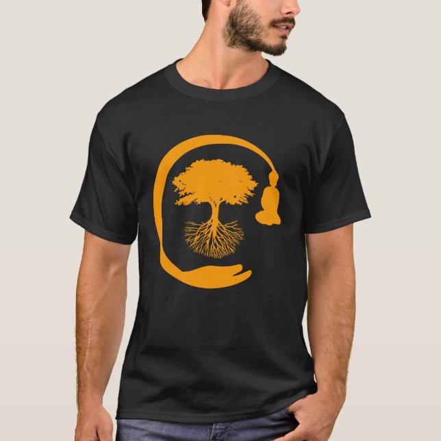 Buddha Munk Namaste Praying Pray Hand Lycklig Träd T Shirt (Framsida)