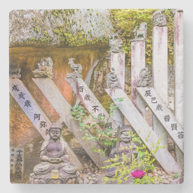 Buddhastatyer i Senko-ji-tempel Stenunderlägg (Framsidan)