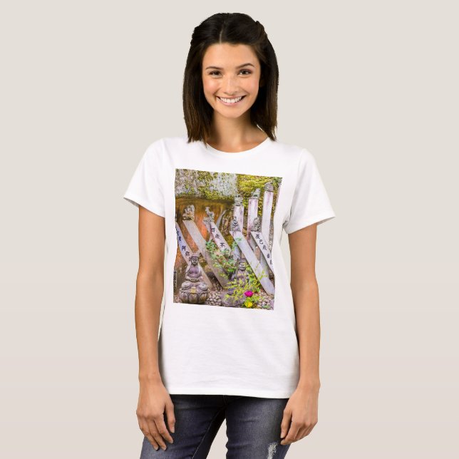 Buddhastatyer i Senko-ji-tempel T Shirt (Hel framsida)