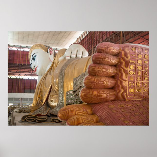 Buddhastatyns fötter poster (Framsidan)
