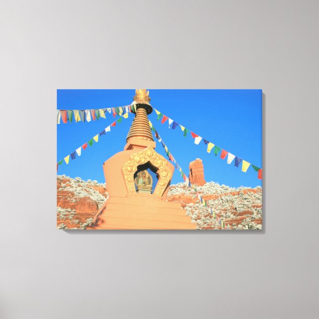 Buddhist stupa i röd sten inslagen canvas (Framsida)
